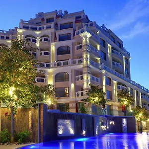 La Luxury Апартаменты Золотые Пески